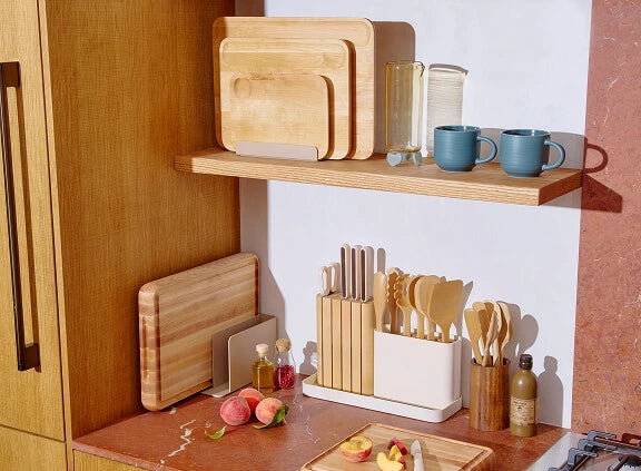 Complete Cutting Board Set - 7-Piece Set With Complimentary Storage - US 6314