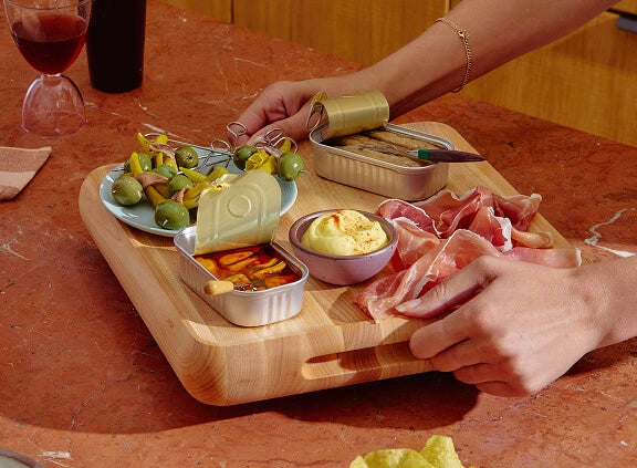 Complete Cutting Board Set - 7-Piece Set With Complimentary Storage - US 6314